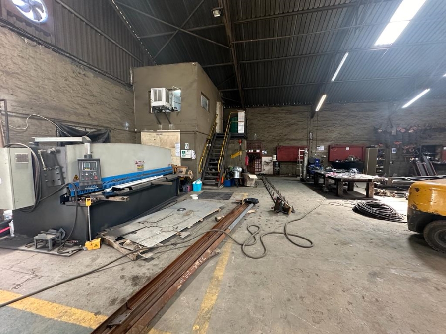 To Let commercial Property for Rent in Oos Einde North West